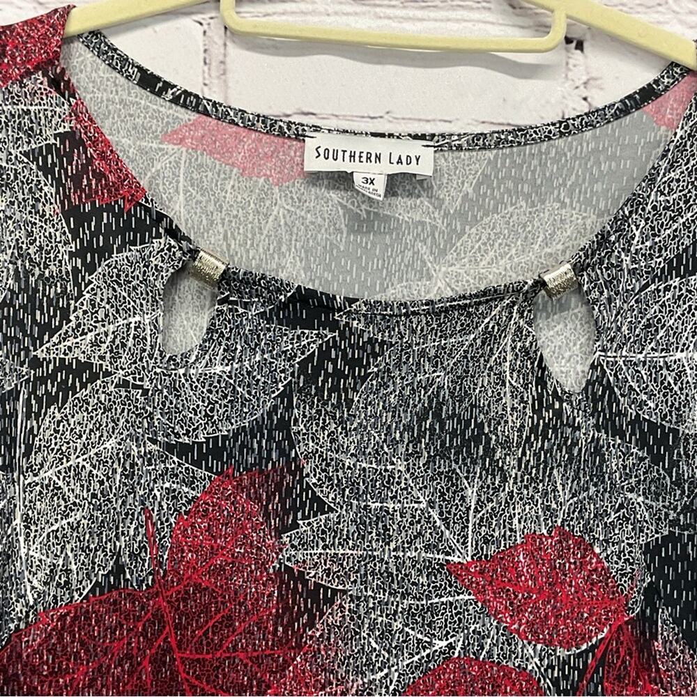 Southern Lady Tunic Top Women's Plus Size 3x Gray/Black/Wine Leaf Print Business - Picture 3 of 6